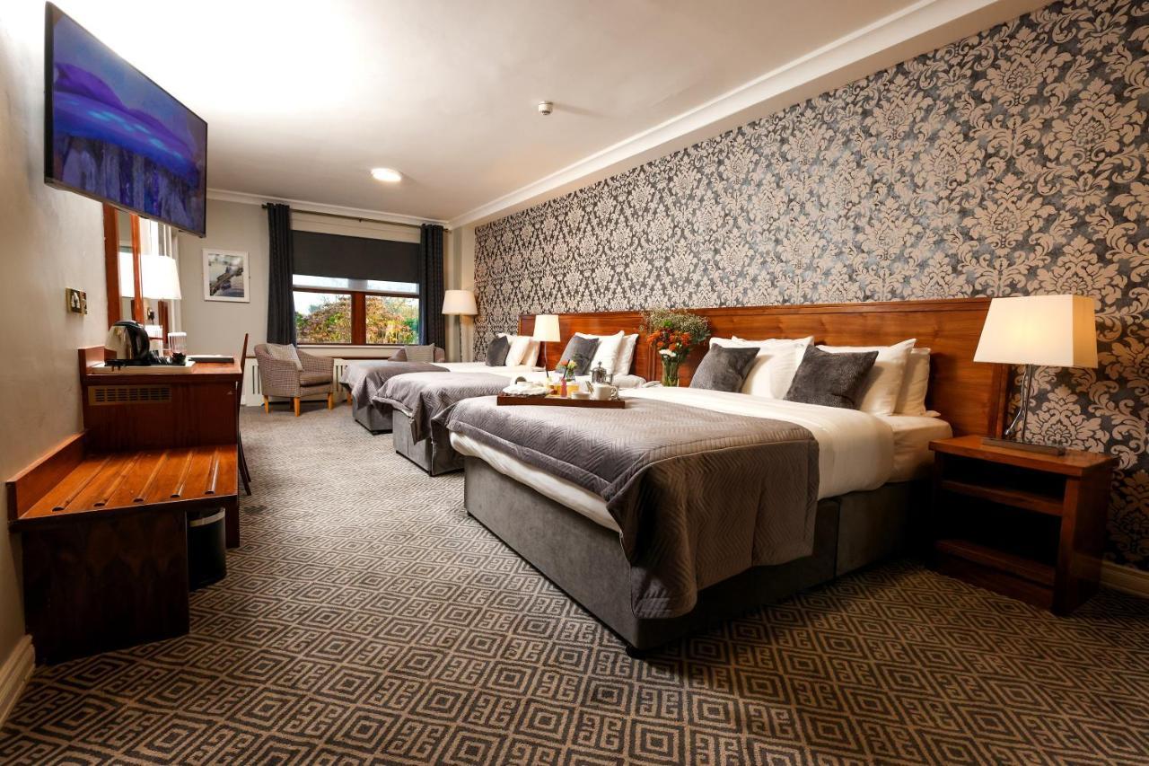 The Lakeside Hotel & Leisure Centre Килало Екстериор снимка
