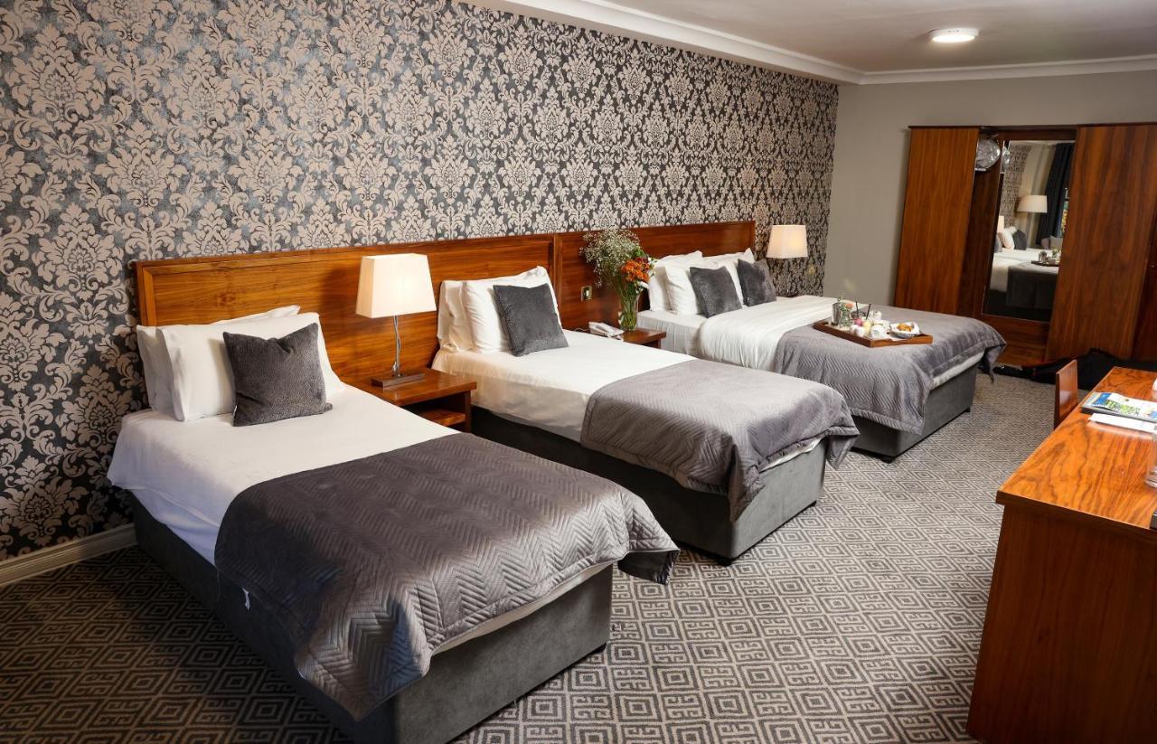 The Lakeside Hotel & Leisure Centre Килало Екстериор снимка